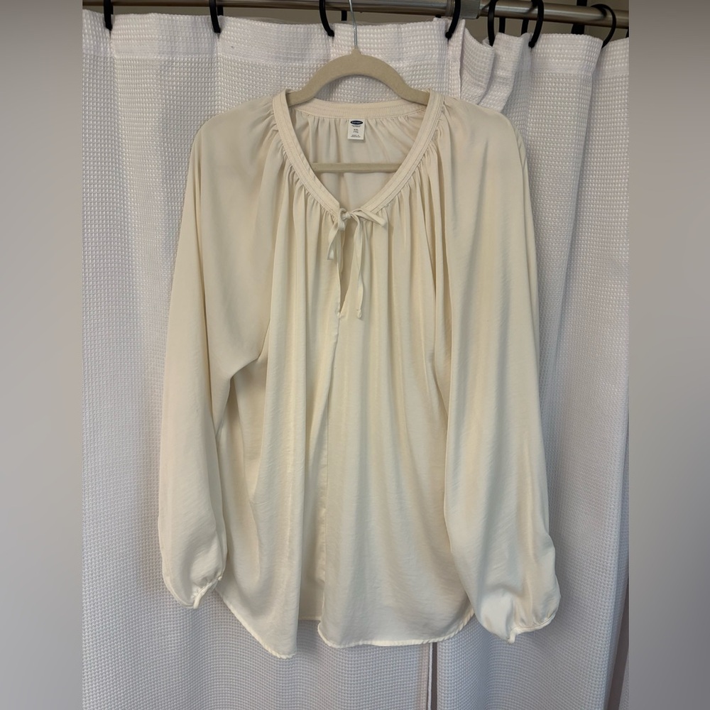 Old Navy Cream Women's Blouse